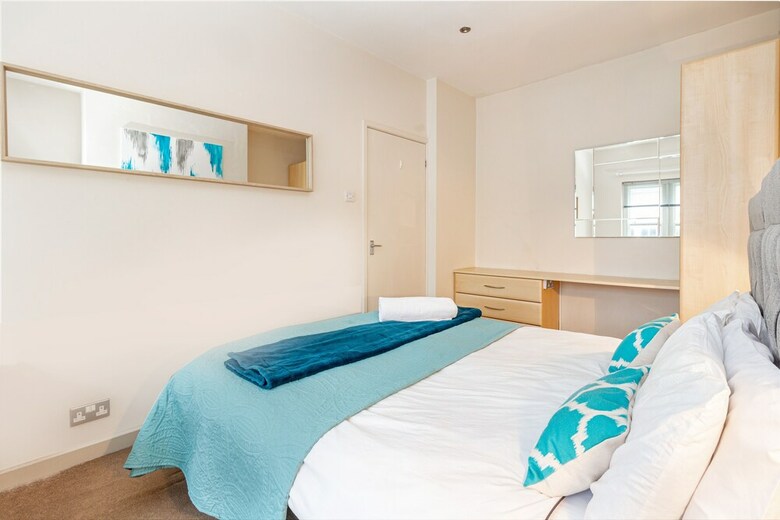 2 Bedroom Apartment Norfolk Square Guest Homes