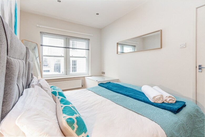 2 Bedroom Apartment Norfolk Square Guest Homes