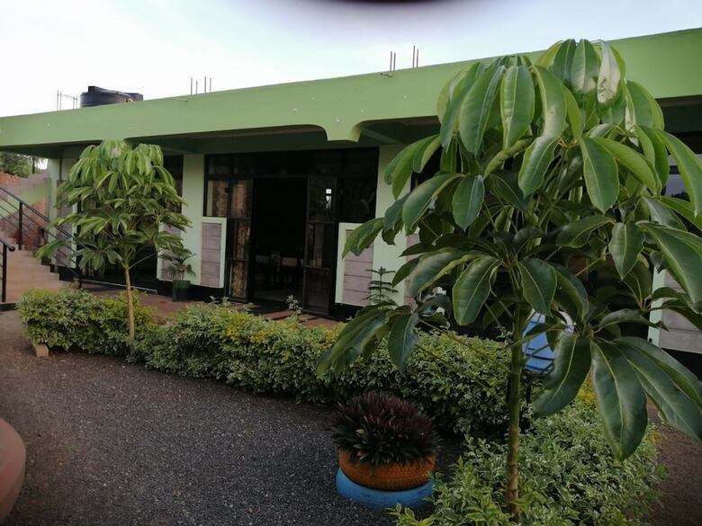 Acacia Shade Hotel