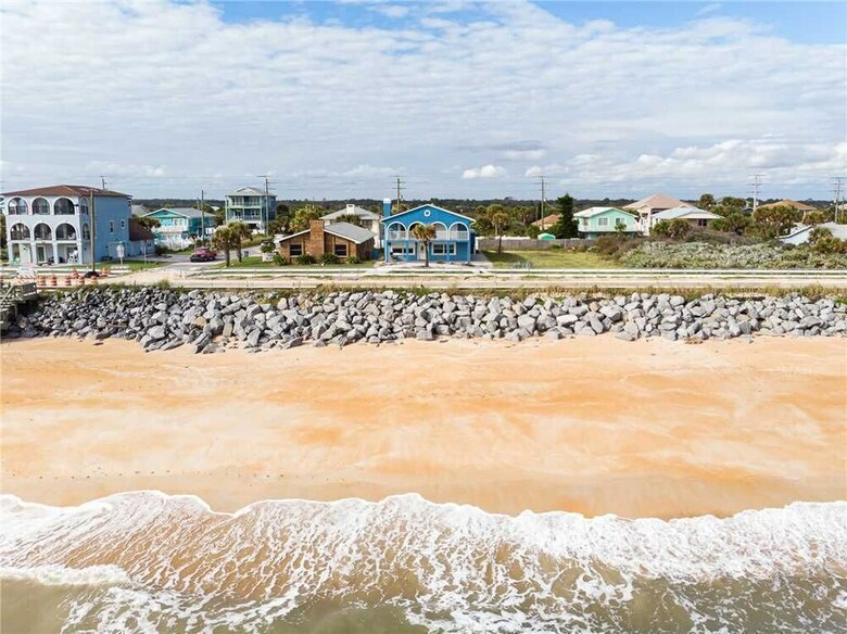 Island Retreat Lower A, Beach Front, 2 Bedrooms, Sleeps 6