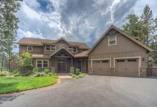 Pony Express Way 16795 By Village Properties At Sunriver