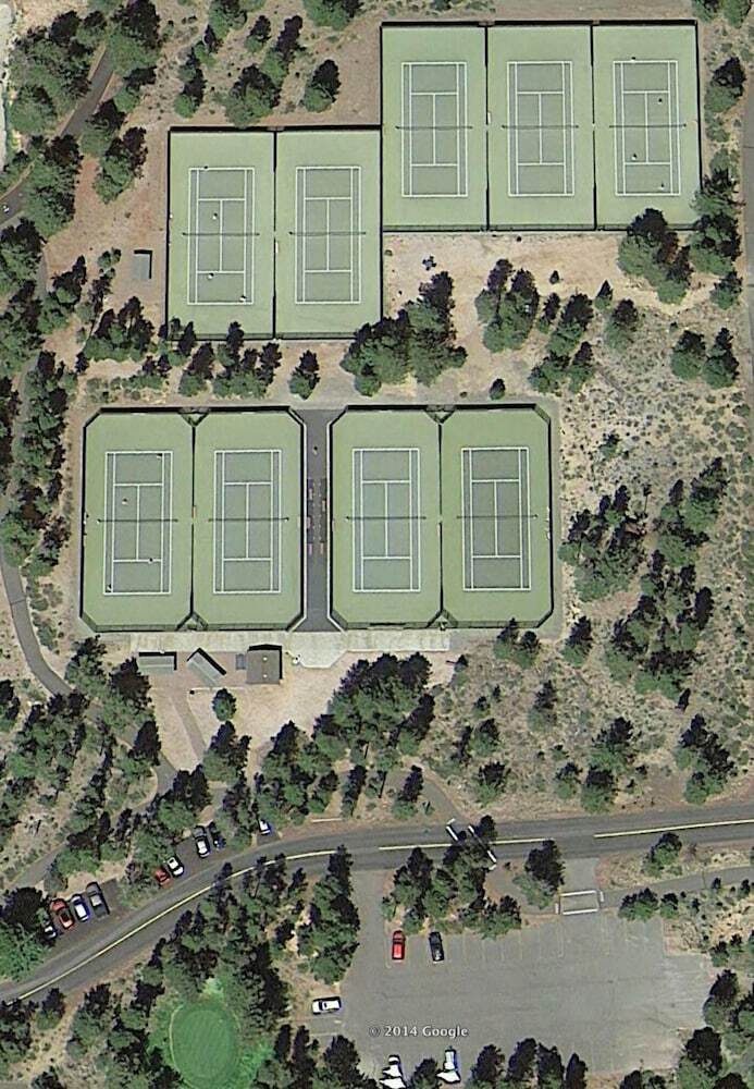 Tan Oak Lane 37 By Village Properties At Sunriver