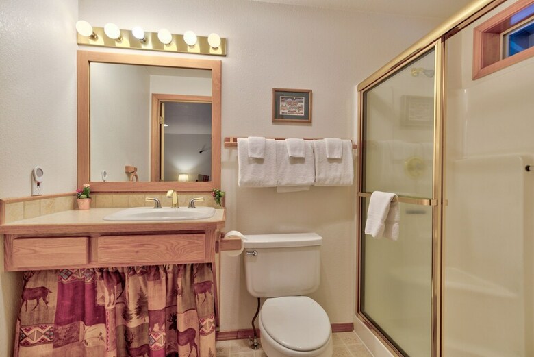 Coyote Lane By Village Properties At Sunriver