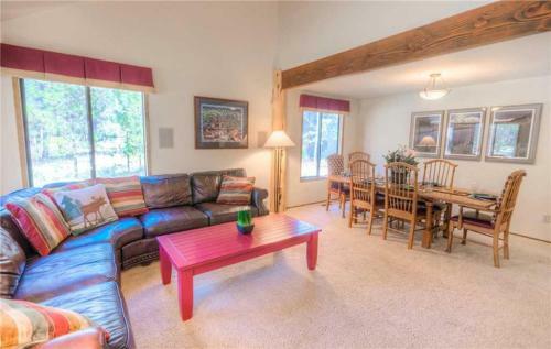 Towhee Lane 5 By Village Properties At Sunriver