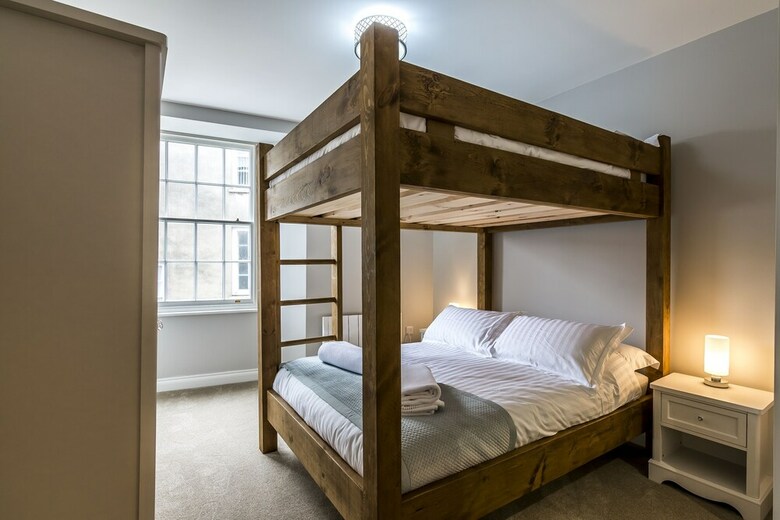 Lady Tenby - 2 Bedroom Luxury Apartment