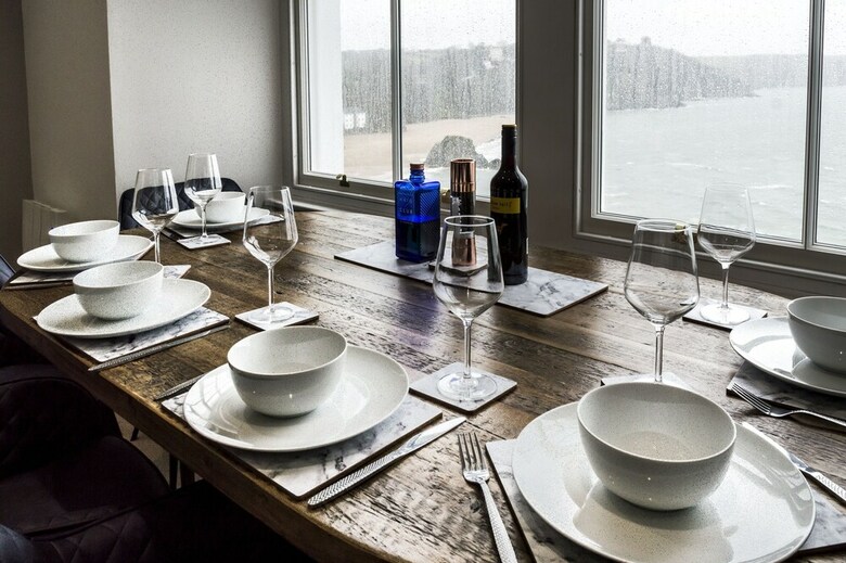Lady Tenby - 2 Bedroom Luxury Apartment