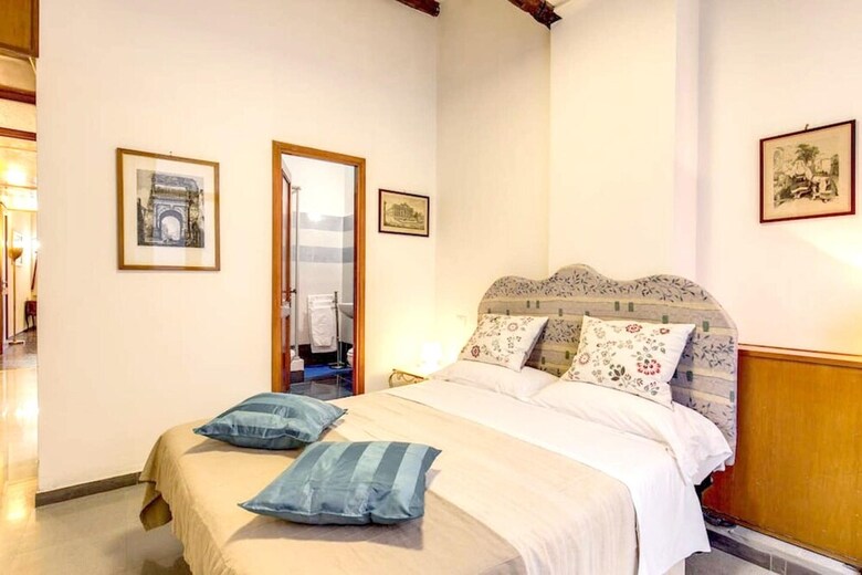 Apartment With 3 Bedrooms In Roma, With Wifi