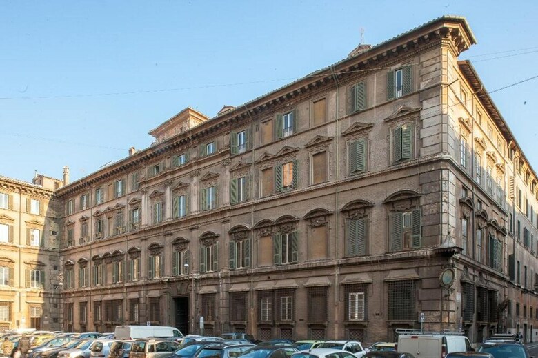 Apartment With 3 Bedrooms In Roma, With Wifi