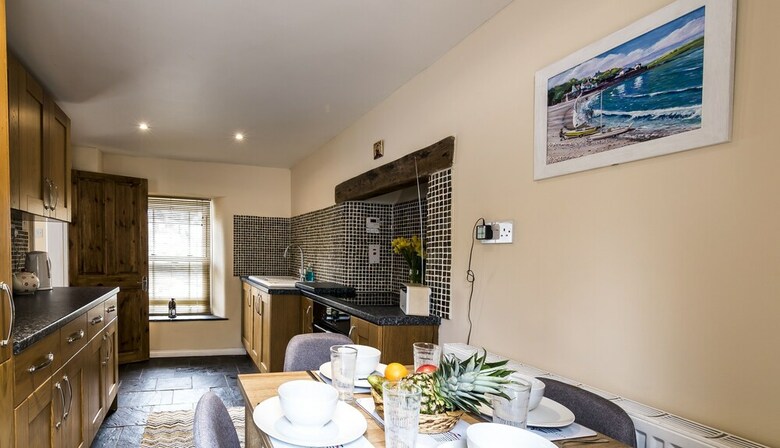 Chapel View - 2 Bedroom Cottage -