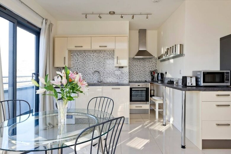 Apartamento Bright 2 Bed Flat With Terrace, 4 Mins From Tube