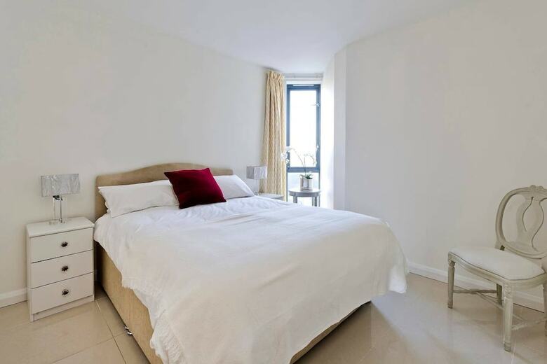 Apartamento Bright 2 Bed Flat With Terrace, 4 Mins From Tube
