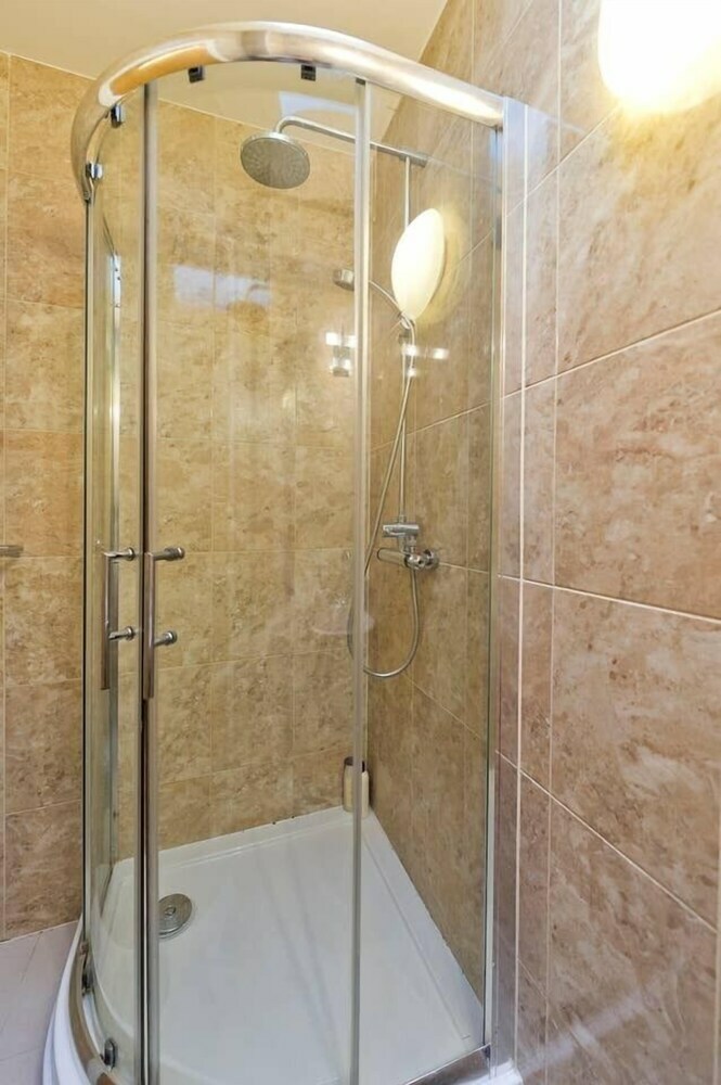 Apartamento Bright 2 Bed Flat With Terrace, 4 Mins From Tube