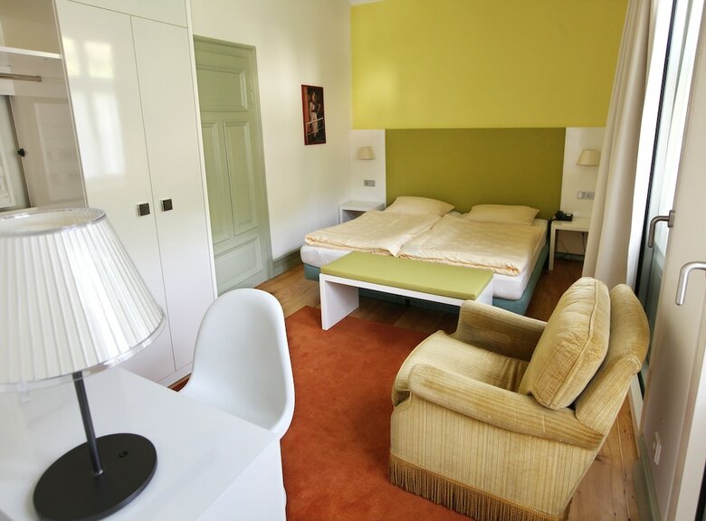 Hotel-21