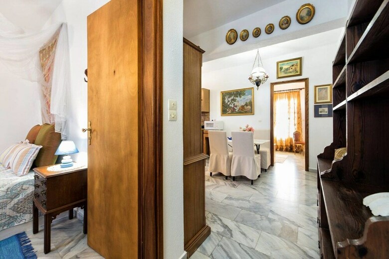 Ricos Two Bedroom Apartment - Naoussa Paros
