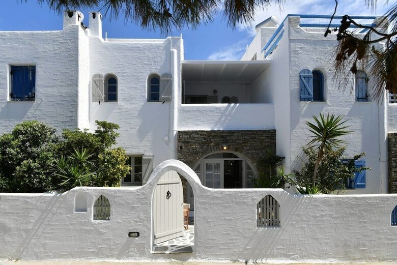 Santa Flora 3 Bedroom House Parikias Edge