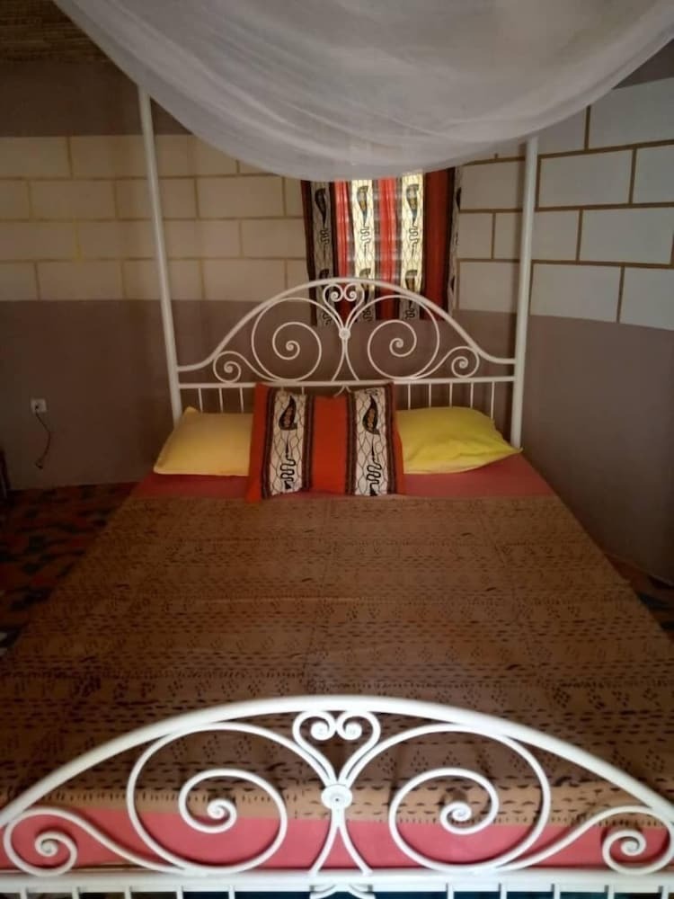 Hotel Campement Baobab