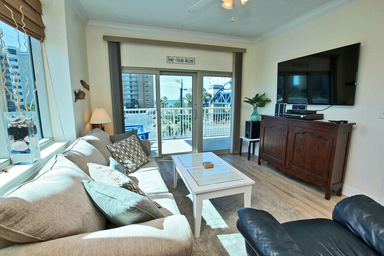 Crystal Tower By Youngs Suncoast