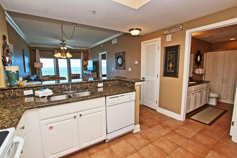 Crystal Tower By Youngs Suncoast