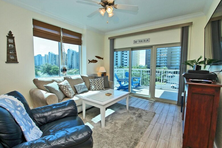 Crystal Tower By Youngs Suncoast