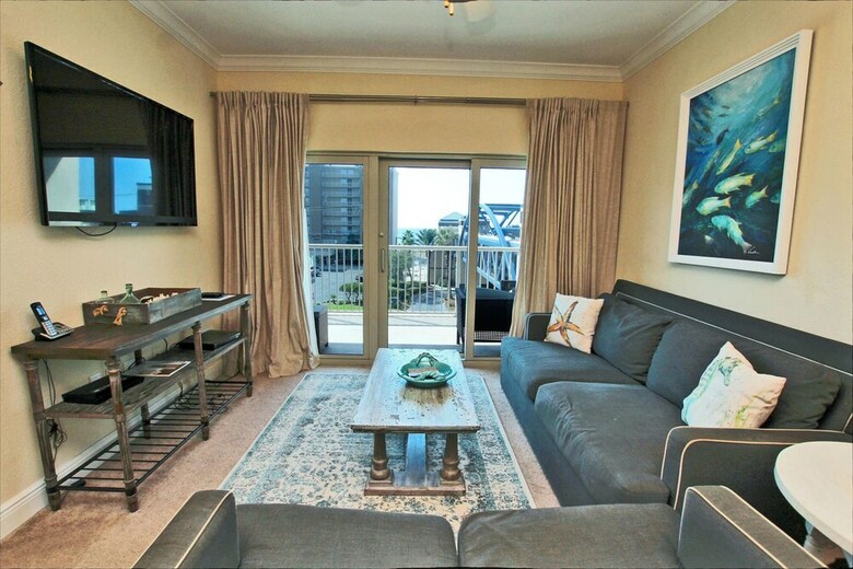 Crystal Tower By Youngs Suncoast