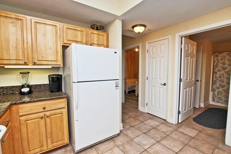 Crystal Tower By Youngs Suncoast