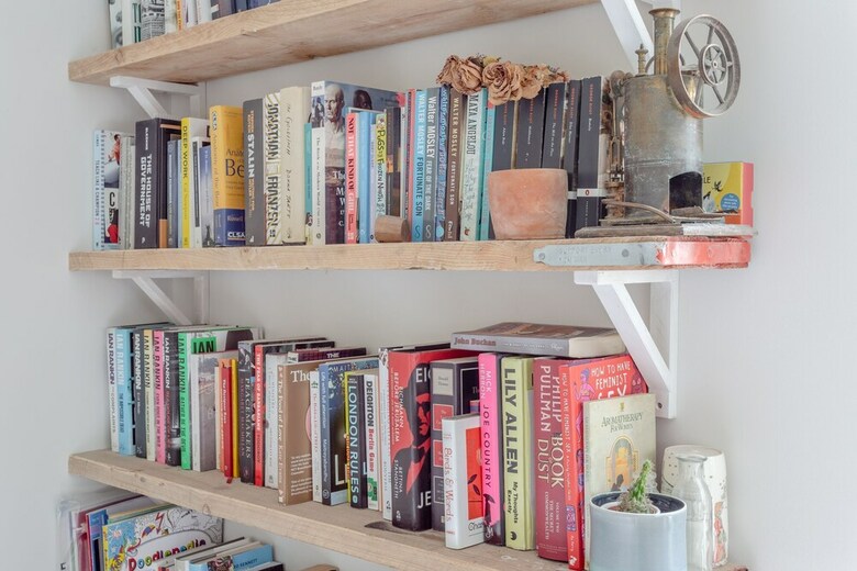 Stylish Arty Apartment In Hackney