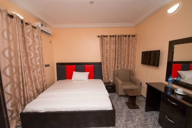 Nextdoor Apartment