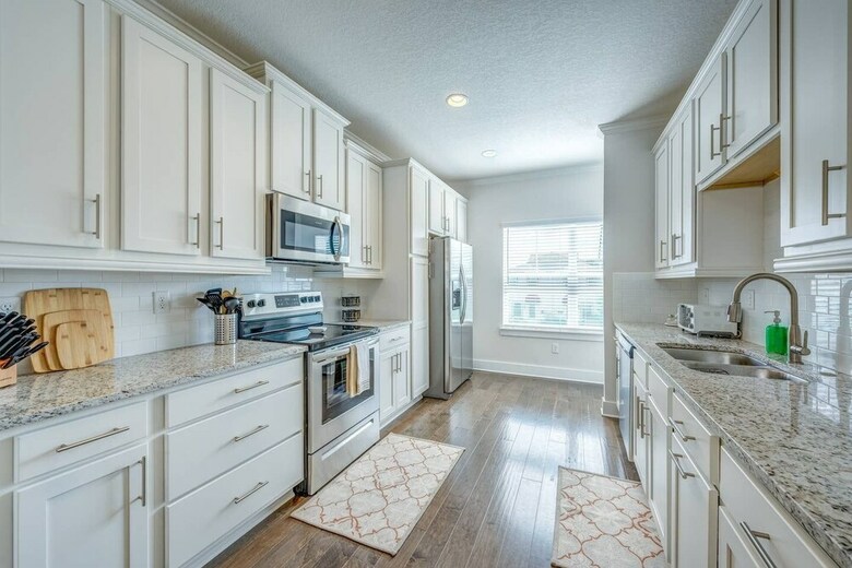 Villa Beach Escape Three - Luxury Townhome
