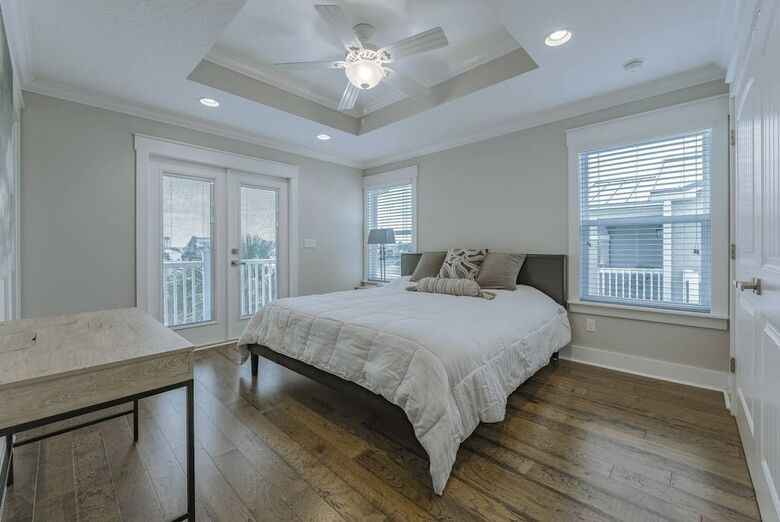 Villa Oceanside Paradise - Ultra-modern Beach Townhouse