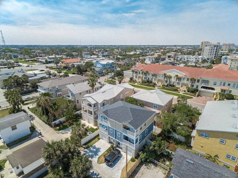 Villa Oceanside Paradise - Ultra-modern Beach Townhouse