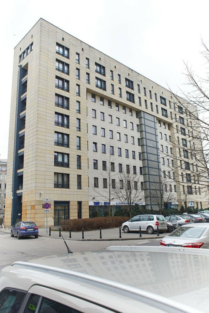 Apartamentos Metro Politechnika Studio