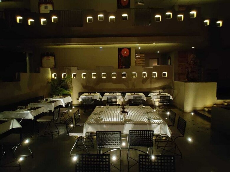 Hotel 3102bce