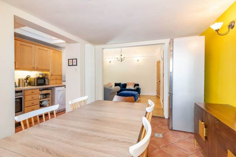 The River Cam Escape - 5bdr With Private Pond & Garden