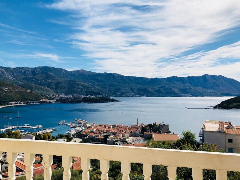 Breathtaking View Apartment Budva