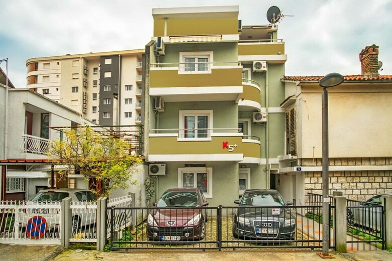 Apartamento K5 Plus Standard Triple Studio, Garden View, Budva Center