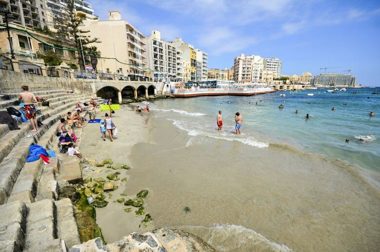 Getawaysmalta - Blue Waters 3-bedroom Apartment In Sliema