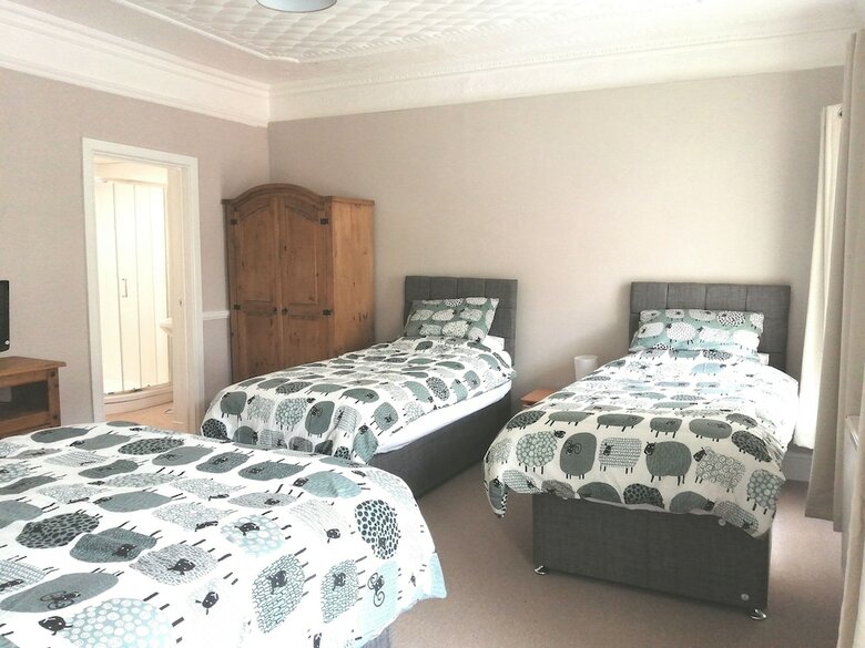 Bed & Breakfast Emtb & B