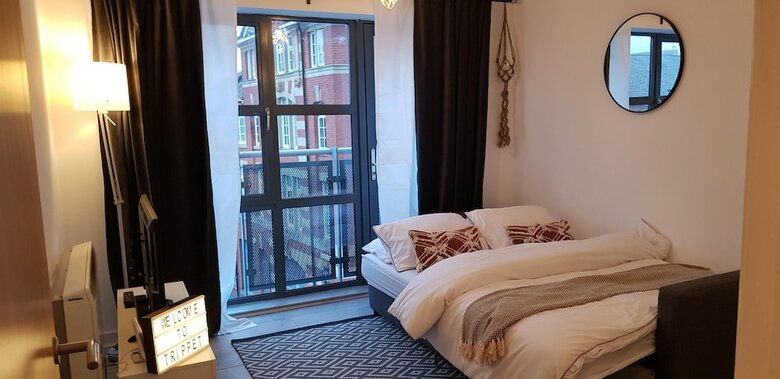 Apartment 12