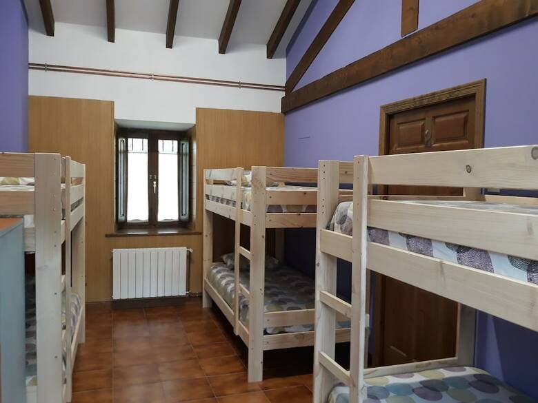 Hostal Albergue La Vargona