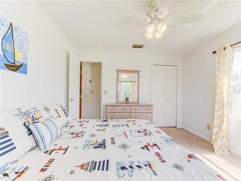 Mermaid Retreat, 2 Bedrooms, Canal Front, Sleeps 6