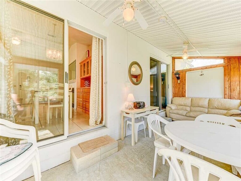Mermaid Retreat, 2 Bedrooms, Canal Front, Sleeps 6