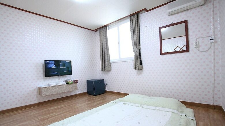 Hotel Park Youth Hostel & Guesthouse