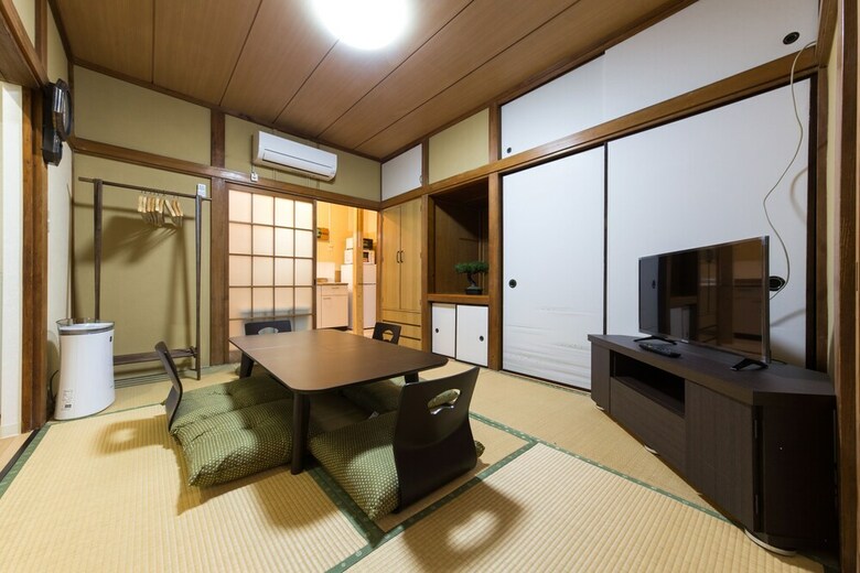 Higashimukoujima A