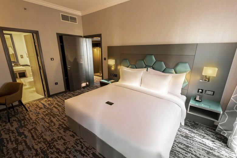 Edge Creekside Hotel