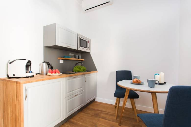 Apartwawel