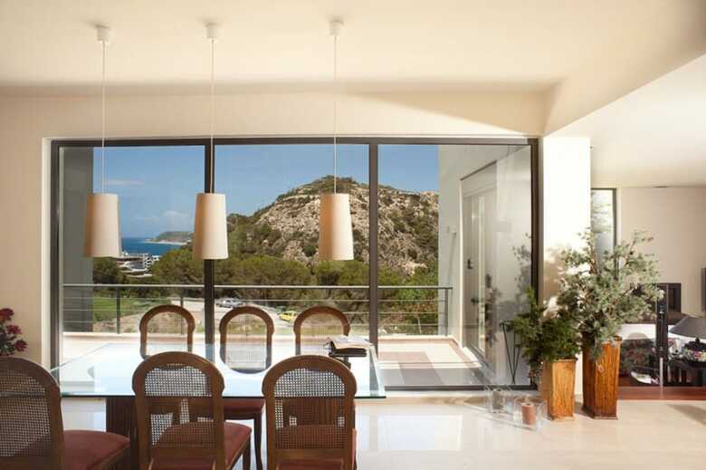 Ixian Hilltop Villa