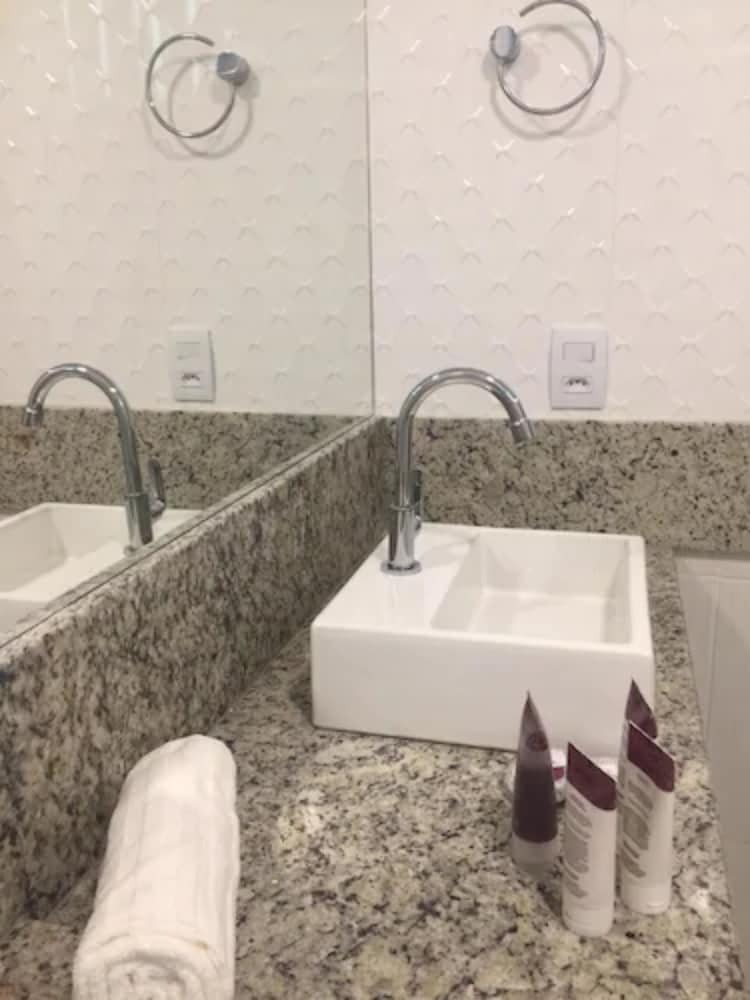 Jr Hotel