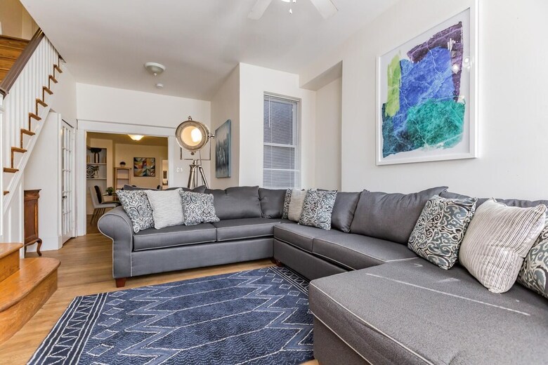 Apartamento 1215 E Columbia