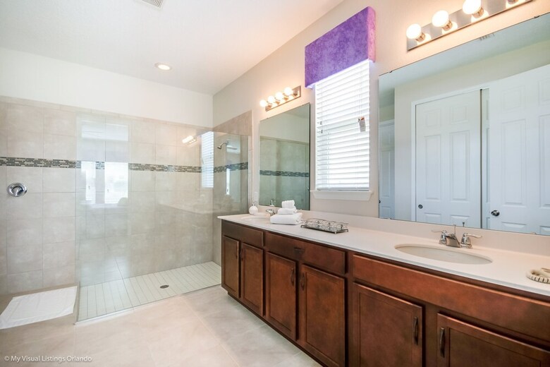 Amazing 6 Bedroom 5 Bathroom Solara Resort Villa