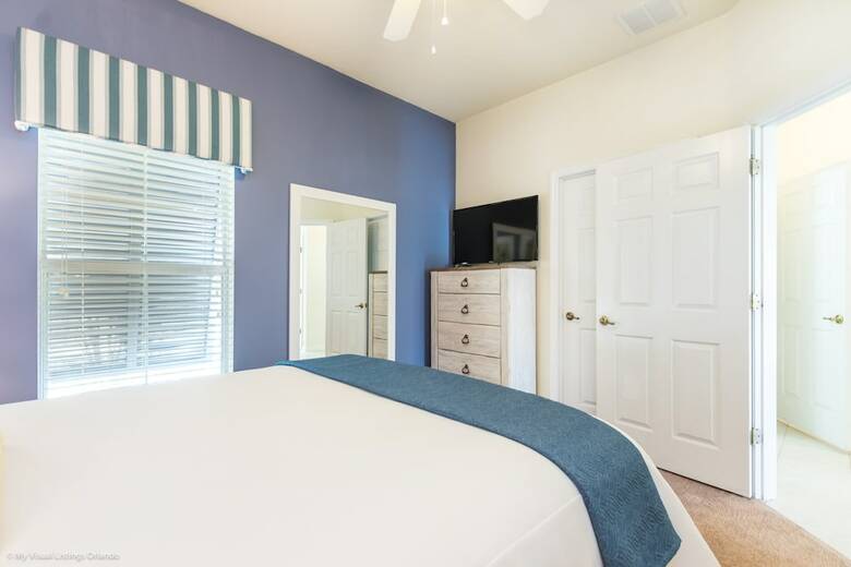 4 Bed Town Home With Full Size Pool Close To Disne